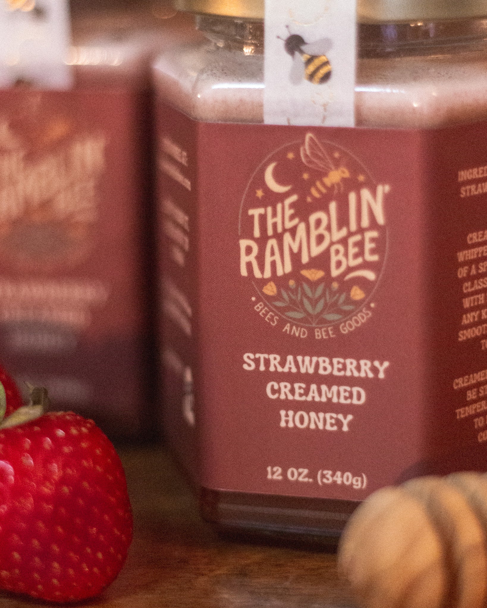 Strawberry Creamed Honey – The Ramblin' Bee