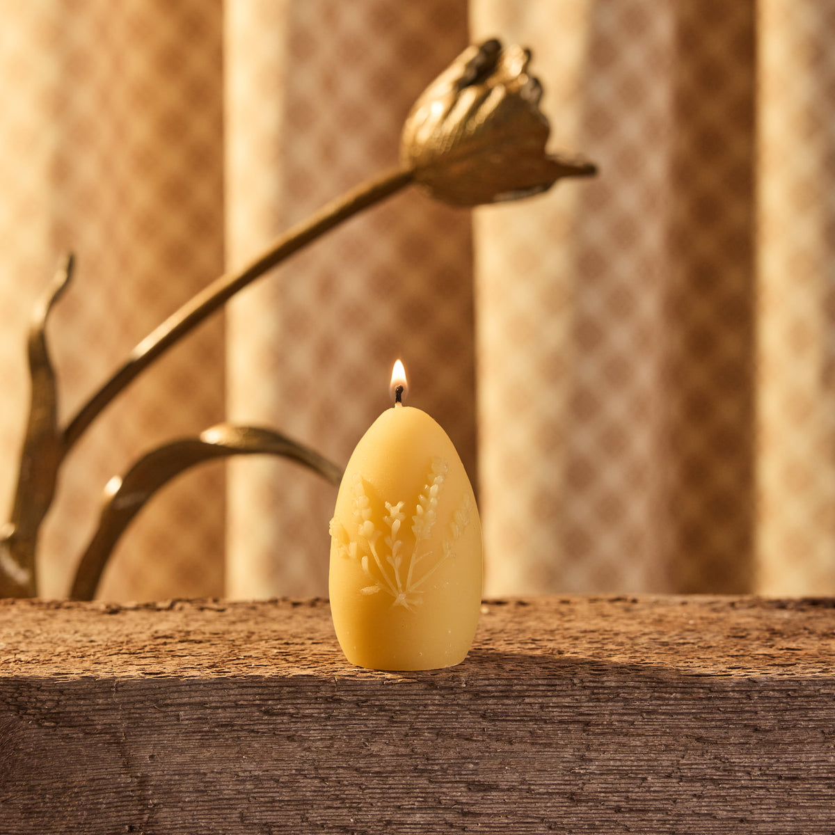 Lavender Egg Shaped Beeswax Candle