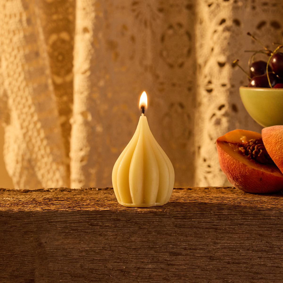 Garlic Bulb Beeswax Candle